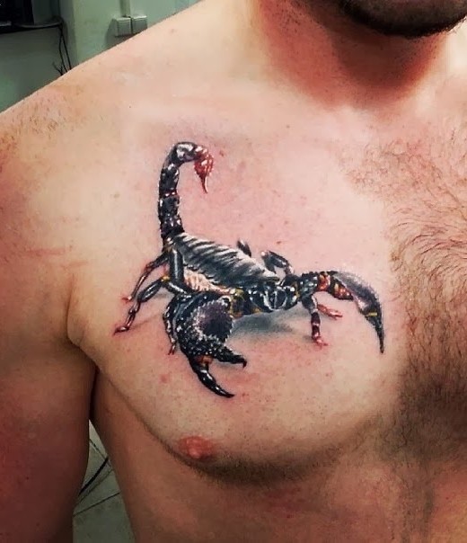 点击大图看下一张：男人胸部时尚的蝎子纹身图3
