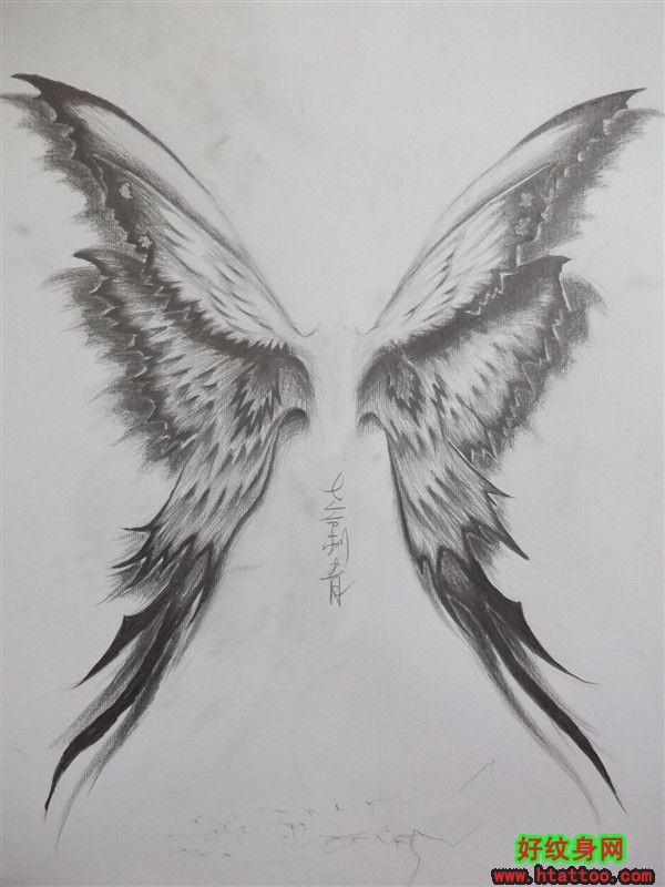 点击大图看下一张：一对黑白色的蝴蝶翅膀纹身素材