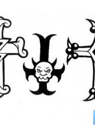 大气简单的十字架纹身手稿图案