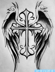 一款十字架翅膀纹身图案