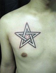 五角星形状的图案纹身