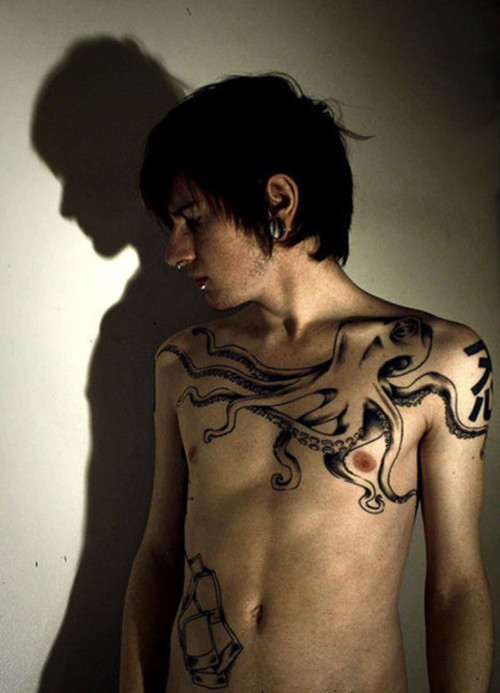 点击大图看下一张：欧美潮男炫酷个性纹身图3