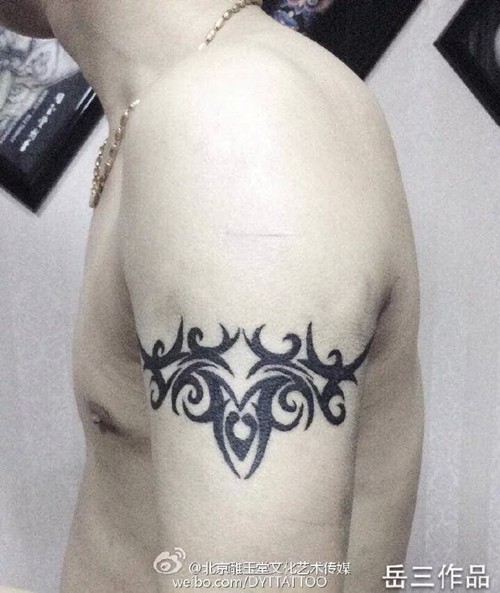 点击大图看下一张：纹身作品欣赏图13