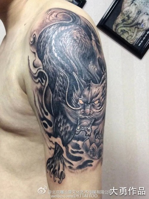 点击大图看下一张：纹身作品欣赏图15