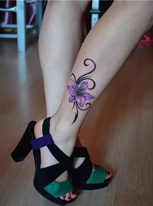 点击大图看下一张：唯美脚踝花朵纹身图4