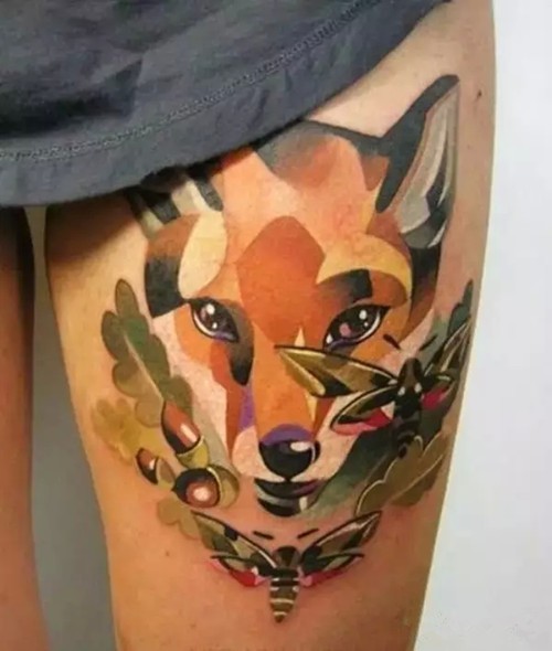 点击大图看下一张：好看的腿部狐狸纹身