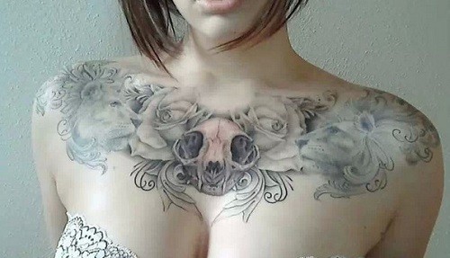 点击大图看下一张：美丽大花胸纹身图2