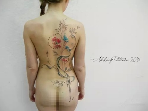 点击大图看下一张：纹身师Aleksey Platunov充满童真的纹身作品图5