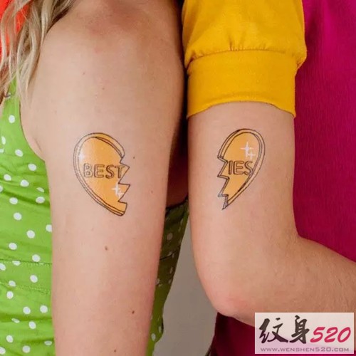点击大图看下一张：用纹身来表达爱意  情侣纹身图2