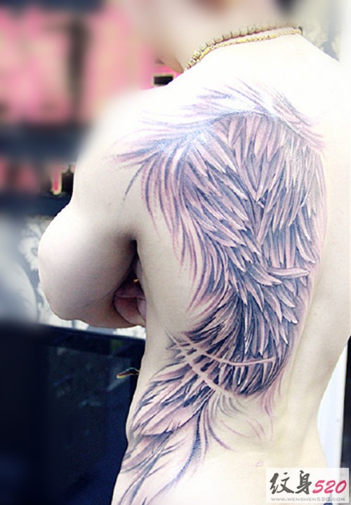 点击大图看下一张：十大爆款纹身之翅膀纹身图2