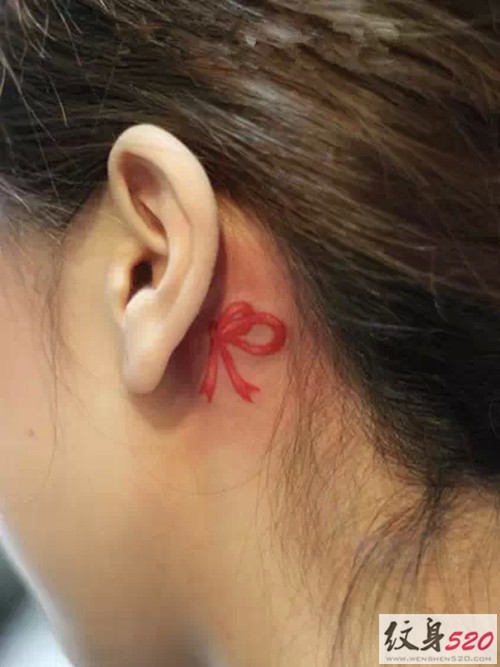 点击大图看下一张：耳后韩式小清新纹身图4