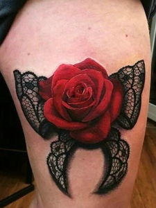 诱惑的蕾丝配上红玫瑰3d纹身
