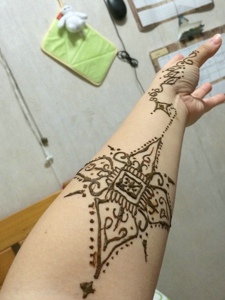 手臂海娜纹身图片非常的美丽