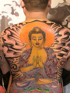 彩色个性如来佛祖满背纹身图案