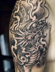 个性传统的手臂黑白麒麟纹身