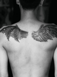 天使与恶魔的另类翅膀纹身