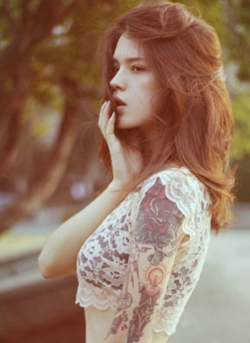 点击大图看下一张：欧美女性漂亮的双花臂图腾纹身(1/4)