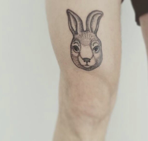 点击大图看下一张：一组楚楚动人的可爱小兔子纹身(3/4)