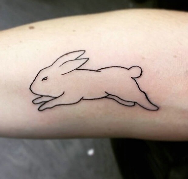 点击大图看下一张：一组楚楚动人的可爱小兔子纹身(4/4)