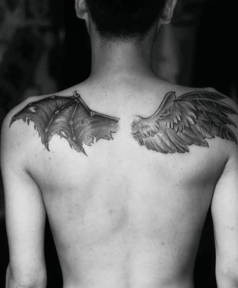 点击大图看下一张：天使与恶魔的另类翅膀纹身(1/1)