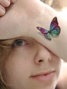 非常动人的彩色3d蝴蝶纹身刺青