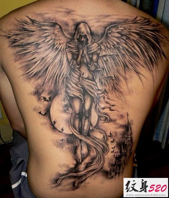 点击大图看下一张：后背天使图案纹身图5