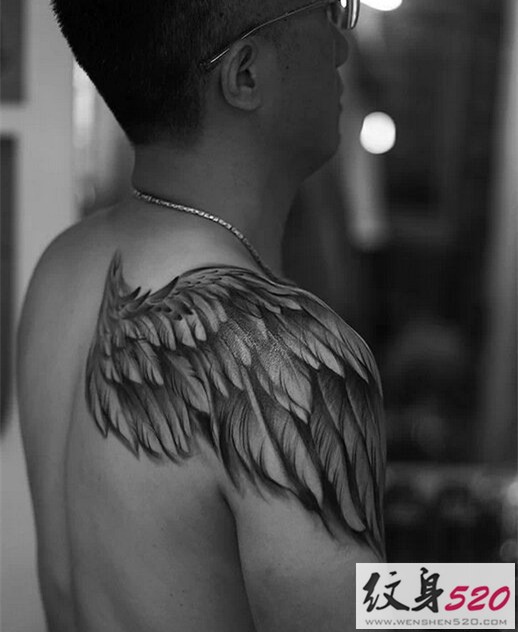 点击大图看下一张：翅膀纹身图案大全图4