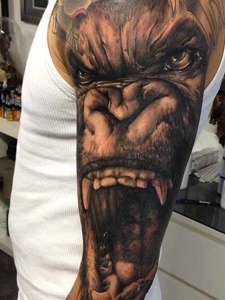 非常可怕的花臂3d大猩猩纹身刺青