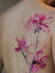 一组适合女生的精美花朵纹身图案