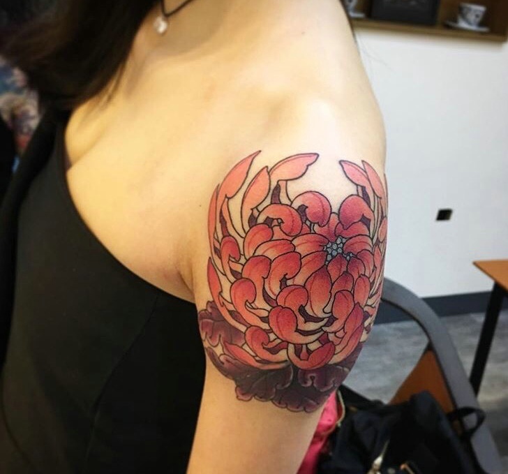点击大图看下一张：女生手臂花朵纹身刺青优雅唯美