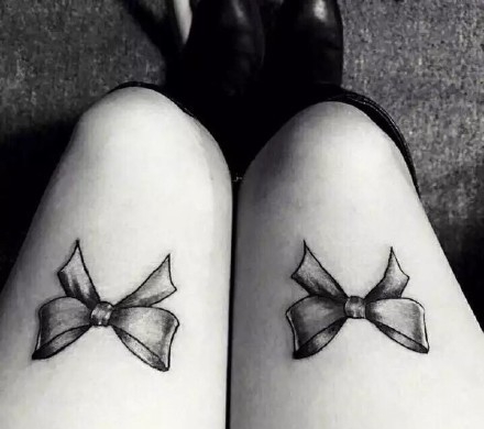 点击大图看下一张:俏皮可爱的蝴蝶结纹身图案
