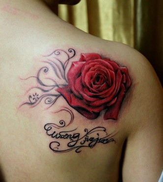 点击大图看下一张：艳丽迷人的红玫瑰纹身