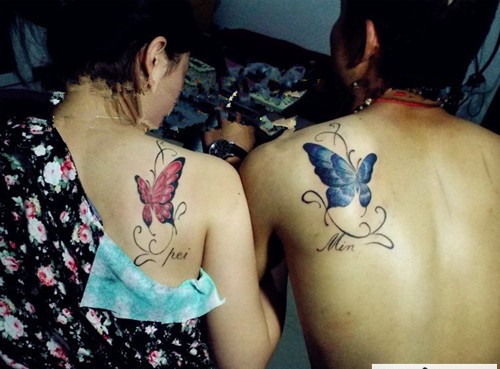 点击大图看下一张:与你翩翩飞舞 情侣蝴蝶纹身