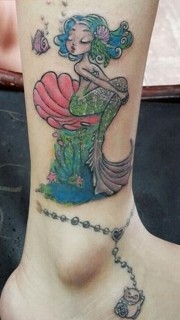 女性脚踝美人鱼脚链纹身图案