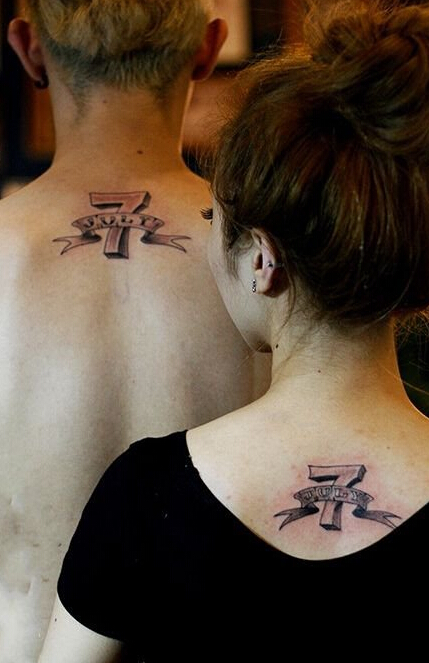 点击大图看下一张:情侣个性数字英文纹身