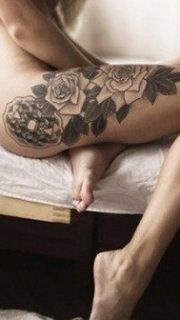 美女性感的腿部玫瑰纹身图
