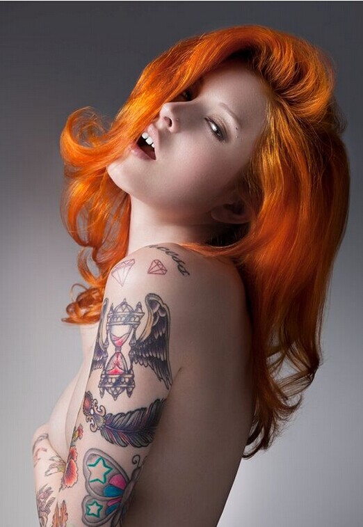 点击大图看下一张：超性感美女花臂纹身