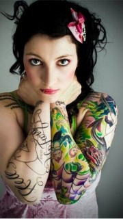 欧美美女性感魅力的花臂纹身