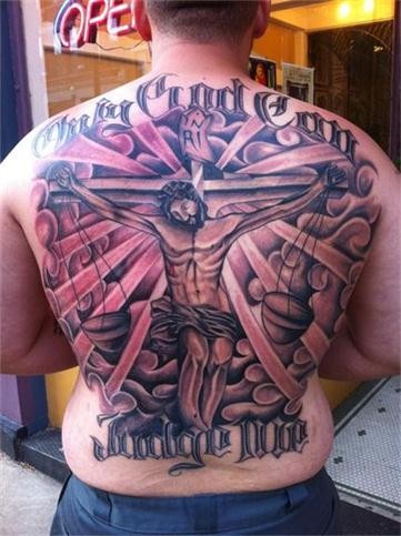 点击大图看下一张：欧美男满背耶稣纹身