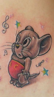 腹部猫和老鼠可爱的小杰瑞纹身