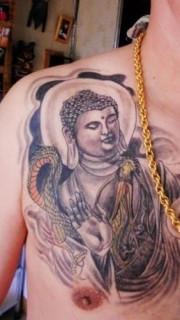 男士胸部神圣的佛像纹身