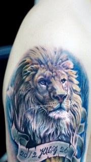 个性大臂时尚彩色霸气狮子纹身图案
