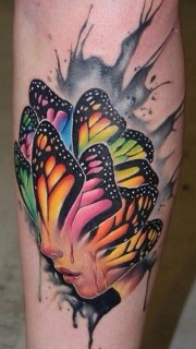 小腿彩色个性蝴蝶女郎纹身图案