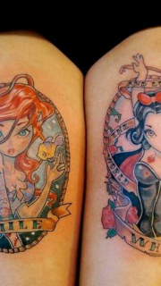 女性双腿彩色卡通动漫娃娃纹身图案