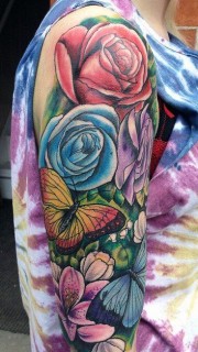 玫瑰蝴蝶花臂纹身图案