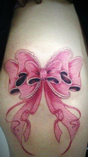 女生腿部精致好看的蝴蝶结纹身图案