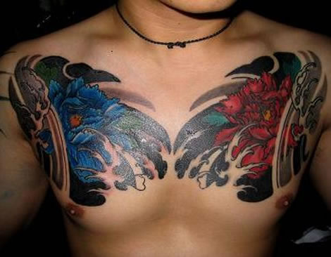 点击大图看下一张：男士胸部彩色花朵半甲纹身图案大全