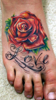 脚背优雅的玫瑰纹身