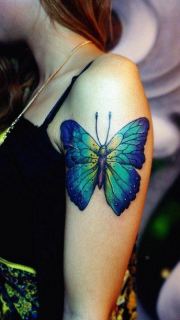 女人手臂漂亮时尚的蝴蝶纹身图片