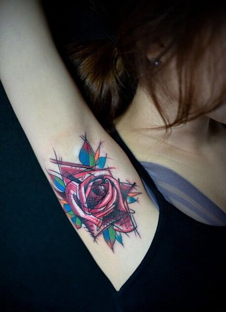 点击大图看下一张：素描彩色玫瑰花纹身